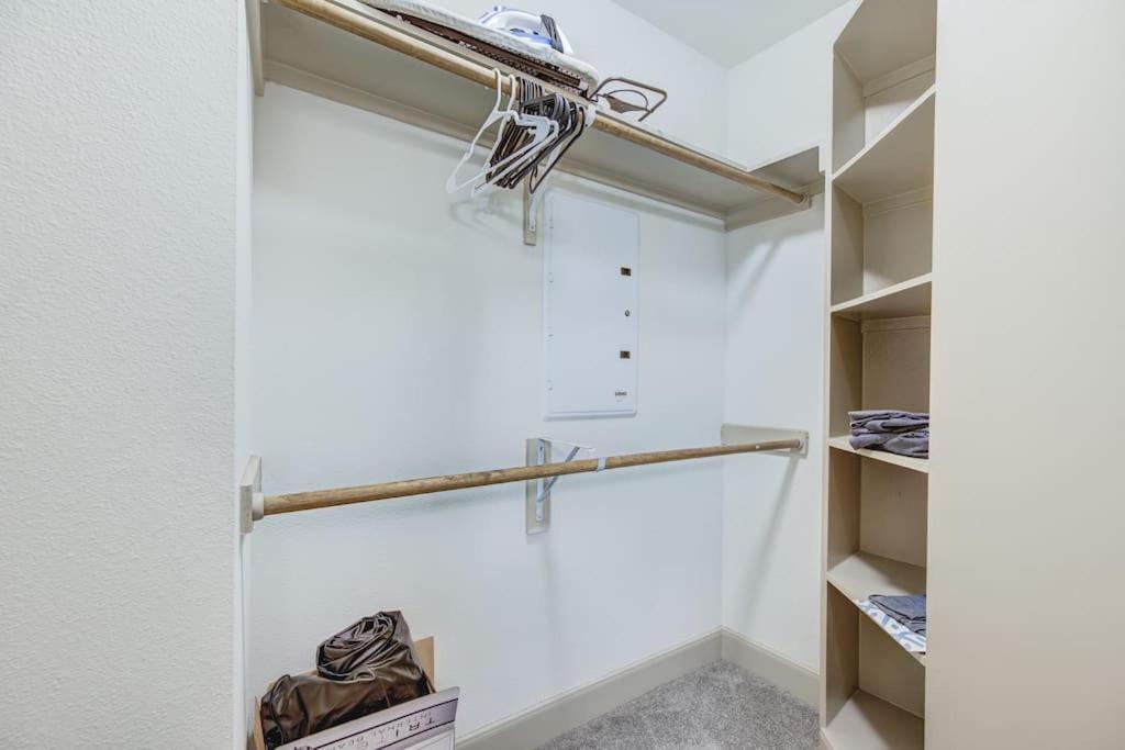 Ferienwohnung Chic 1Br Near Nrg With Pool Wifi Freeparking Houston Exterior foto