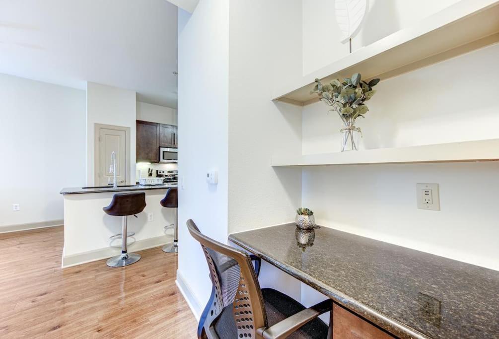 Ferienwohnung Chic 1Br Near Nrg With Pool Wifi Freeparking Houston Exterior foto