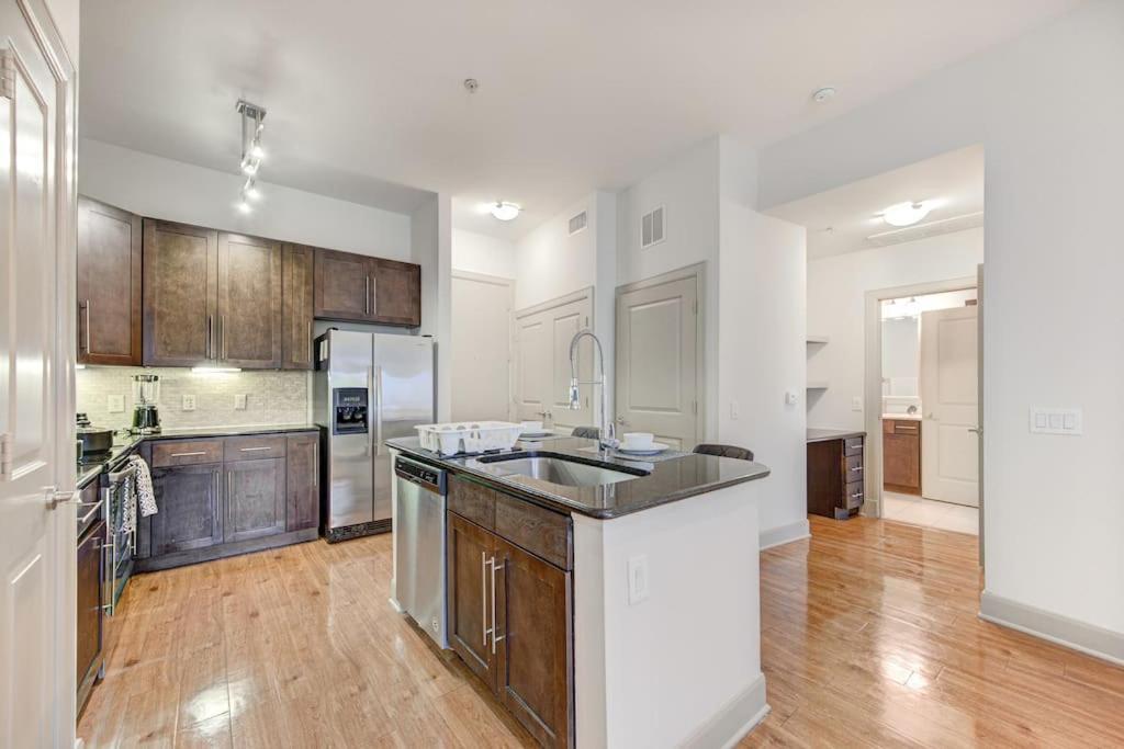 Ferienwohnung Chic 1Br Near Nrg With Pool Wifi Freeparking Houston Exterior foto