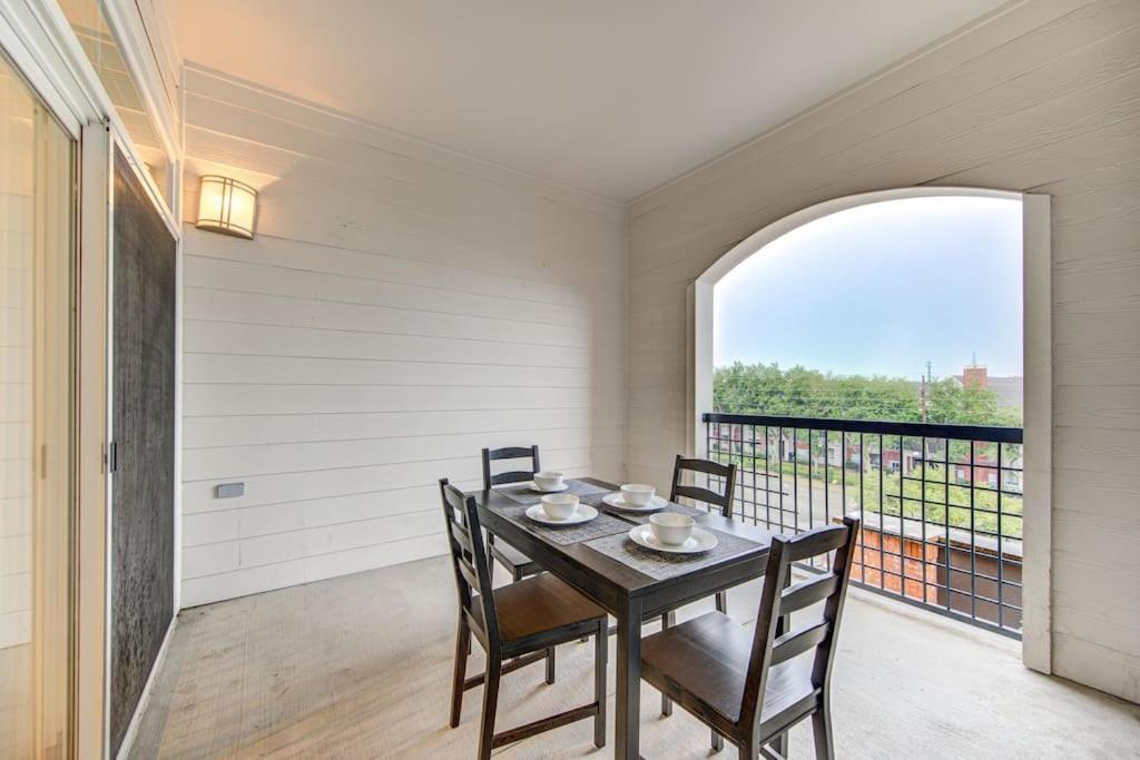Ferienwohnung Chic 1Br Near Nrg With Pool Wifi Freeparking Houston Exterior foto