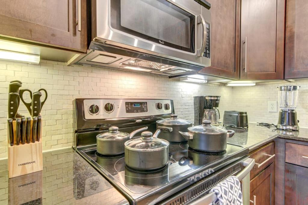 Ferienwohnung Chic 1Br Near Nrg With Pool Wifi Freeparking Houston Exterior foto