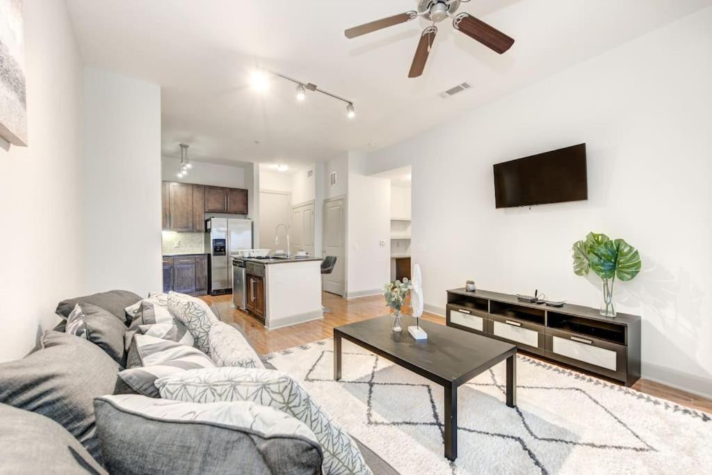 Ferienwohnung Chic 1Br Near Nrg With Pool Wifi Freeparking Houston Exterior foto